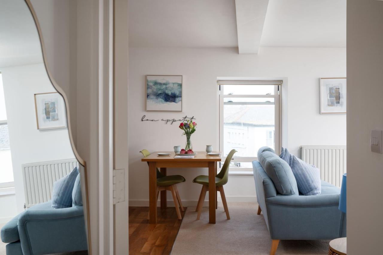 Apres Beach Apartment Sleeps 4 Penzance Exteriér fotografie